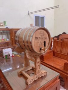 Mẫu thùng gỗ sồi chân trạm khắc hoa văn